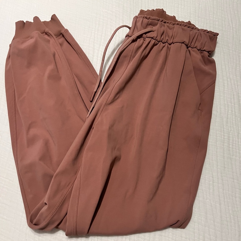 Lululemon Athletica Dusty Rose Joggers